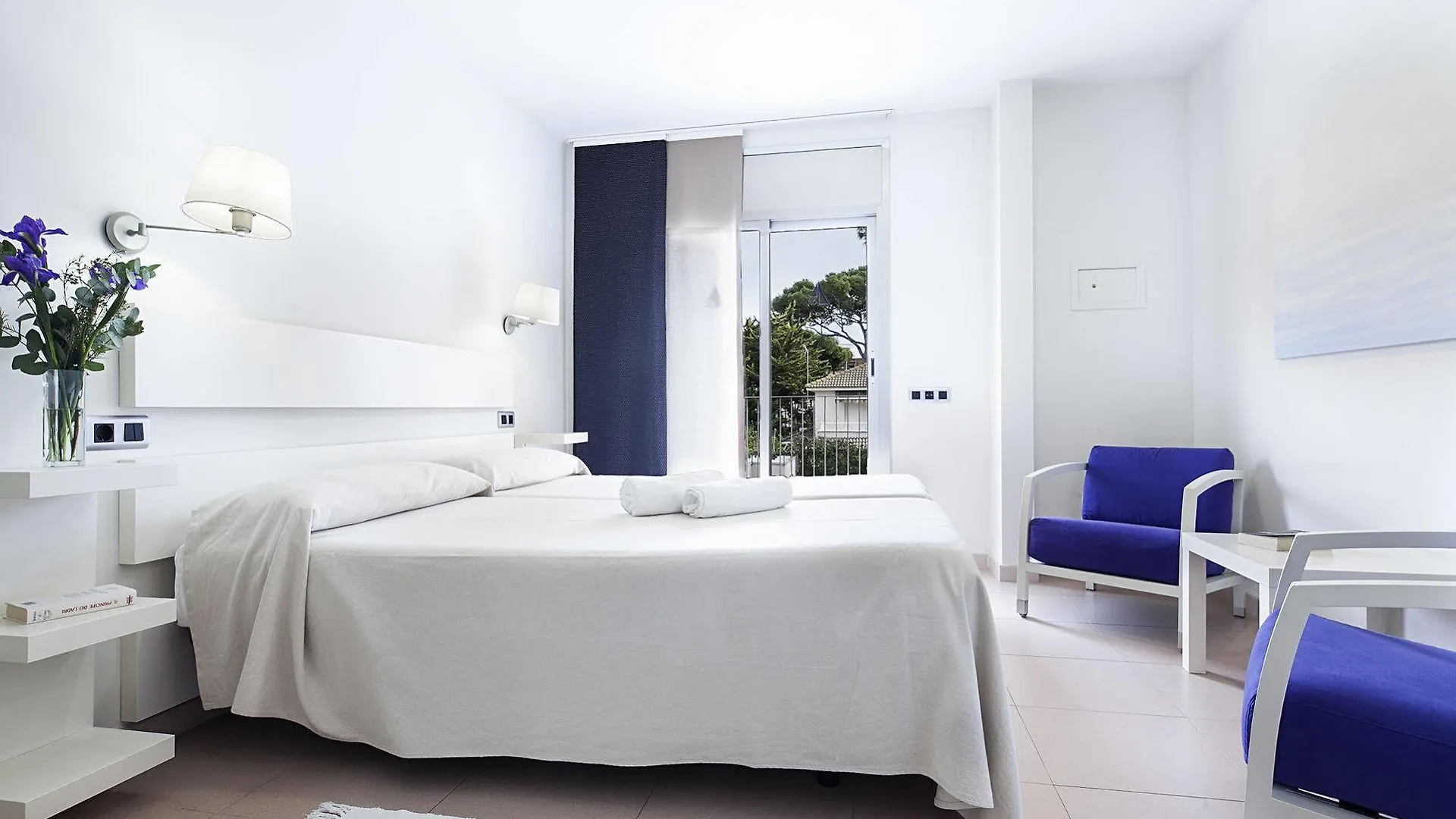 Apartamentos Porta Coeli Castelldefels Spanien